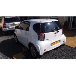 2011 TOYOTA iQ-2 1.0 vvti cvt automatic pearl white only 7000 mls