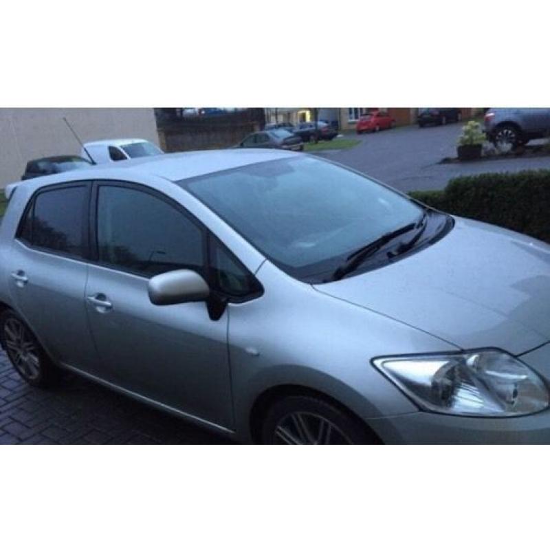 Toyota auris SR 10 months MOT & Service History low milage