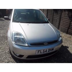 FORD FIESTA GHIA 2004