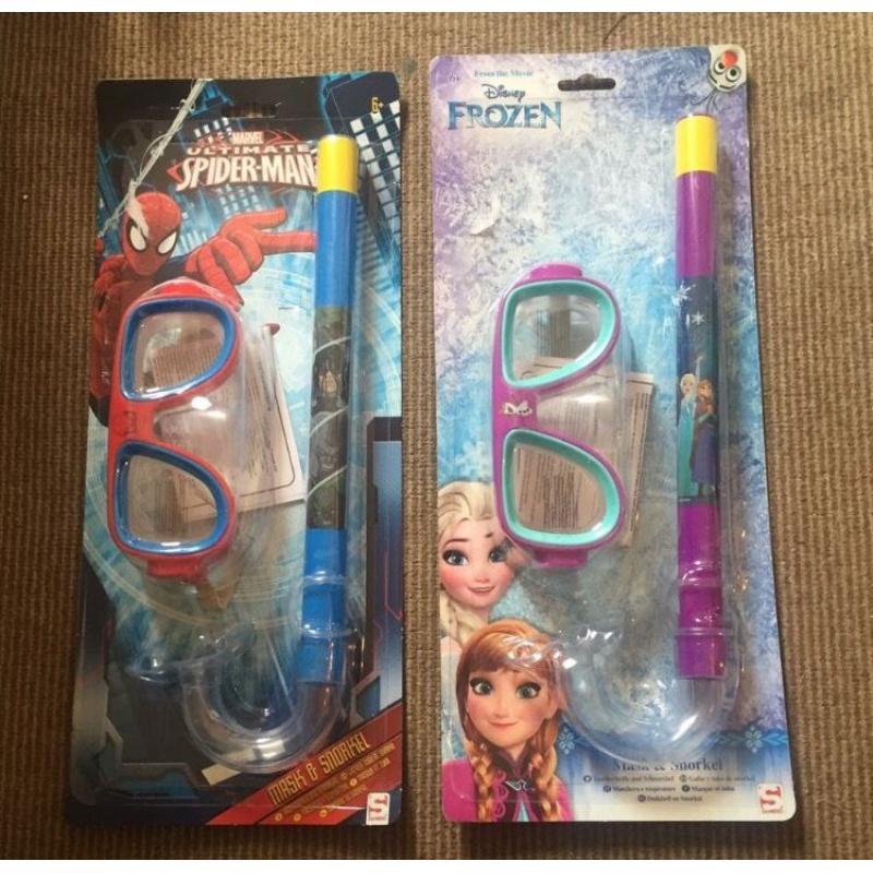 SpiderMan or Frozen Snorkel Set