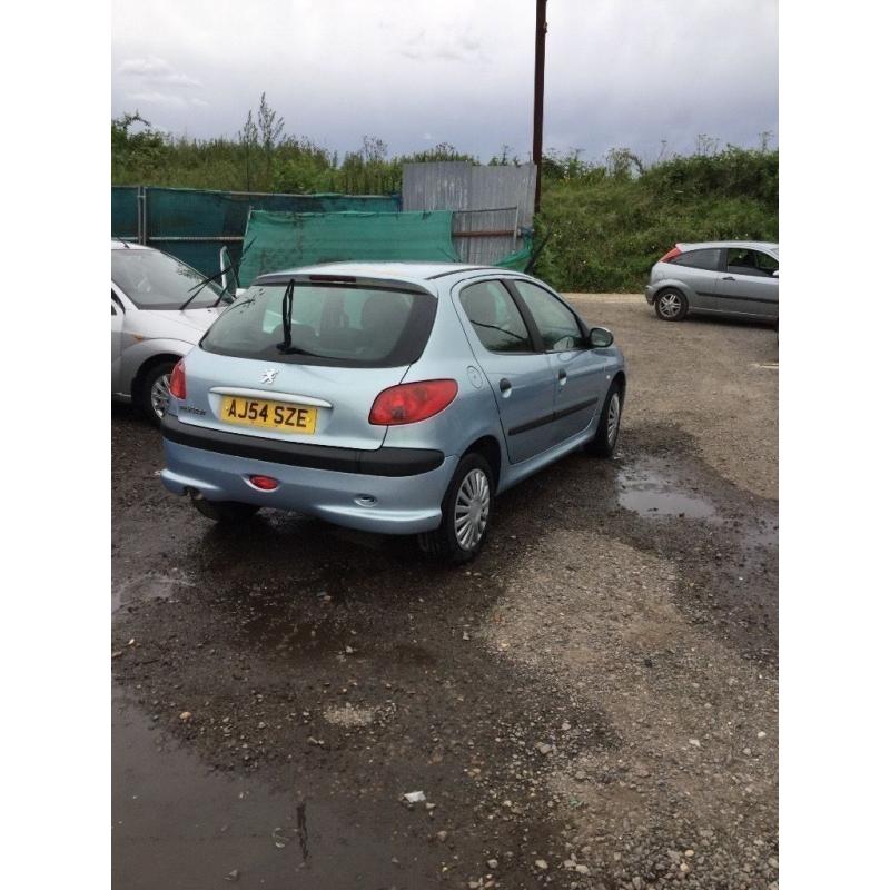 54 reg Peugeot 206 lovely driver 4 dr hatch in blue ideal first car cheap to insure any trial welcom