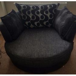 Shannon 4 seater sofa and cuddle chair