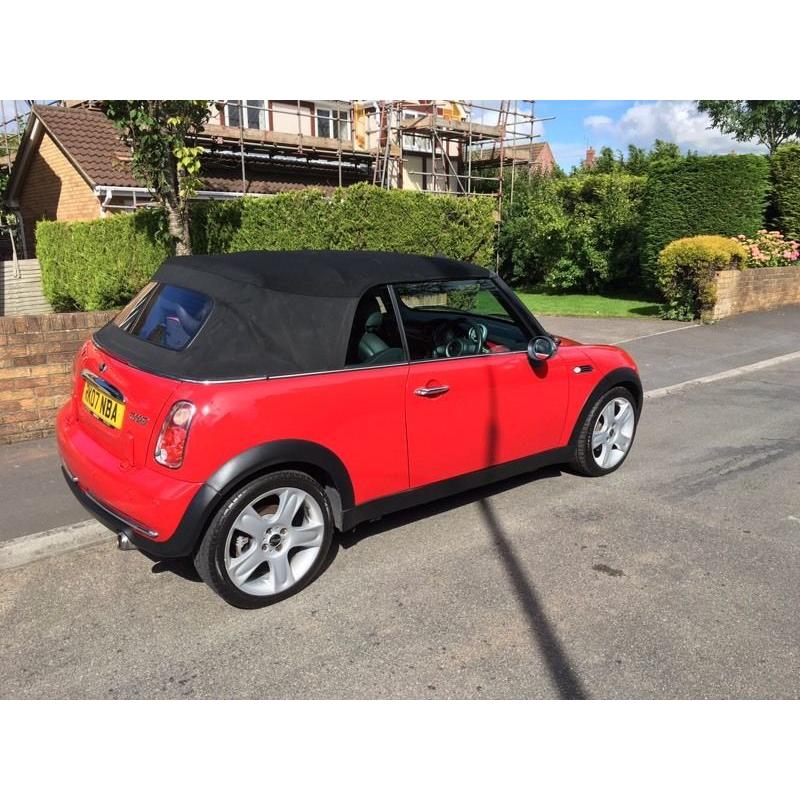 Mini Cooper Convertible 1.6