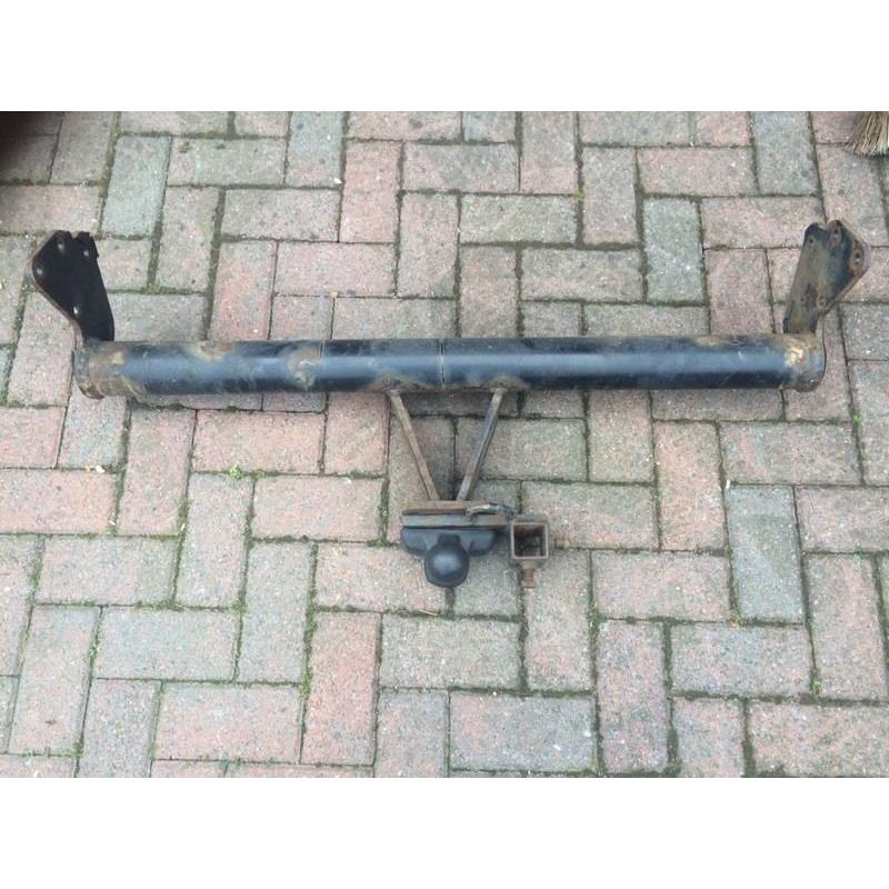 Nissan Navara Tow Bar