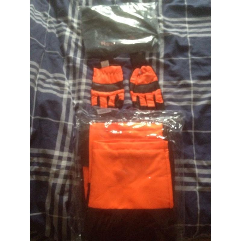 Chainsaw gloves trousers and bag new