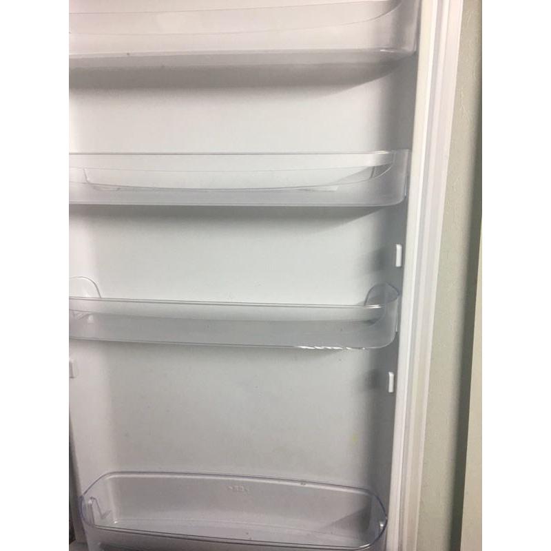 Hot point tall fridge freezer low price