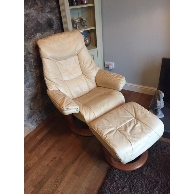 Balance stressless style reclining chair