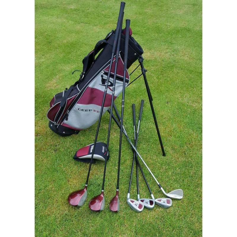 Wilson Junior Golf set with bag & wedge