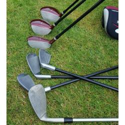 Wilson Junior Golf set with bag & wedge