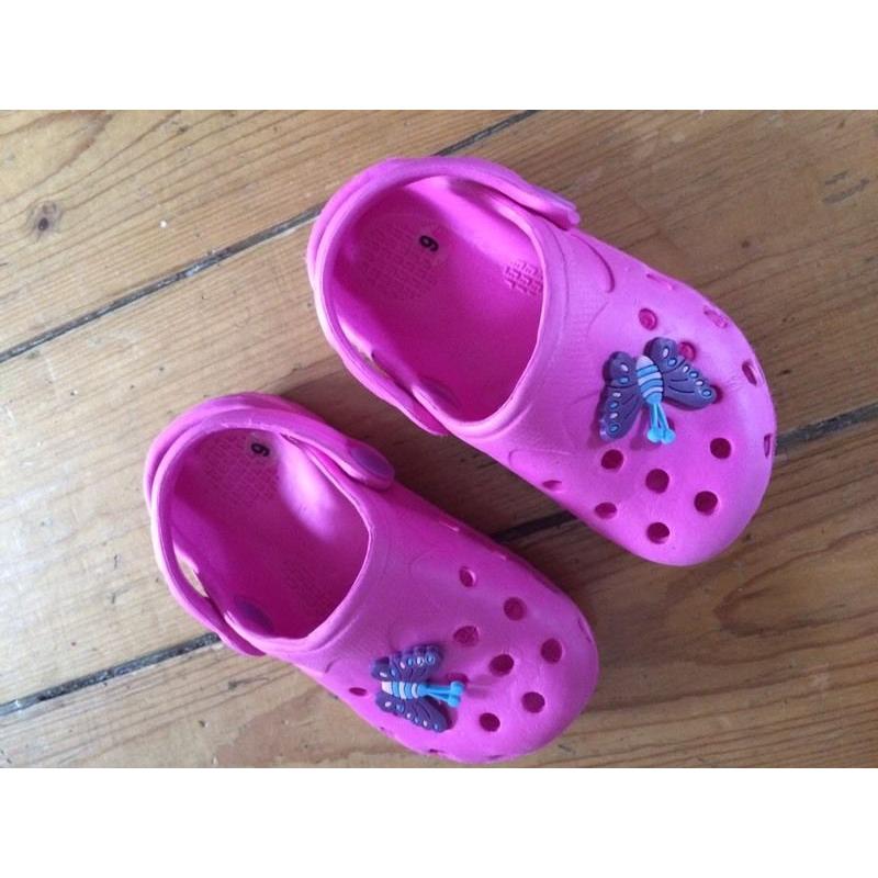 Girls Crocs pink