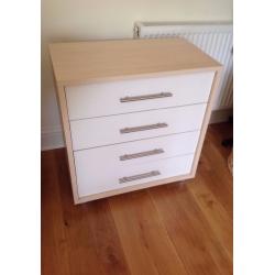 CHEST OF DRAWERS WHITE AND MAPLE EFFECT WITH STAINLESS STEEL ROD HANDLES IN VERY GOOD CONDITION