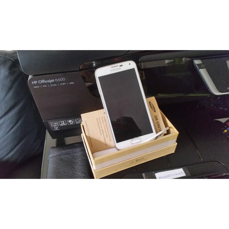 Samsung Galaxy S5 - With 4 months Warranty