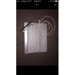 iPad 2&3 Bluetooth connector keyboard