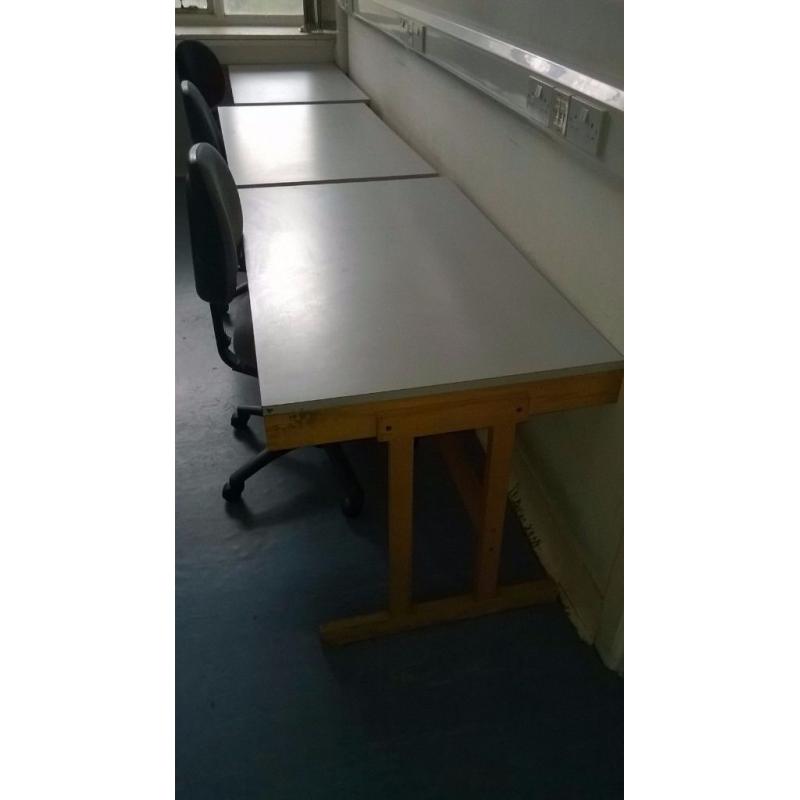 Tables/desks