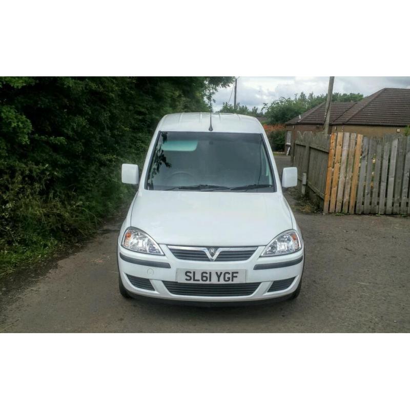 Vauxhall Combo 1700 SE ECOFLEX,1 Former owner, MOT 7/7/17,102,000 Miles,Just serviced,Great conditio