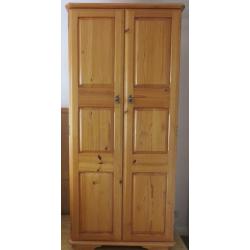 Wardrobe – Pine – Double Door with 3 Drawers and 2 Shelves