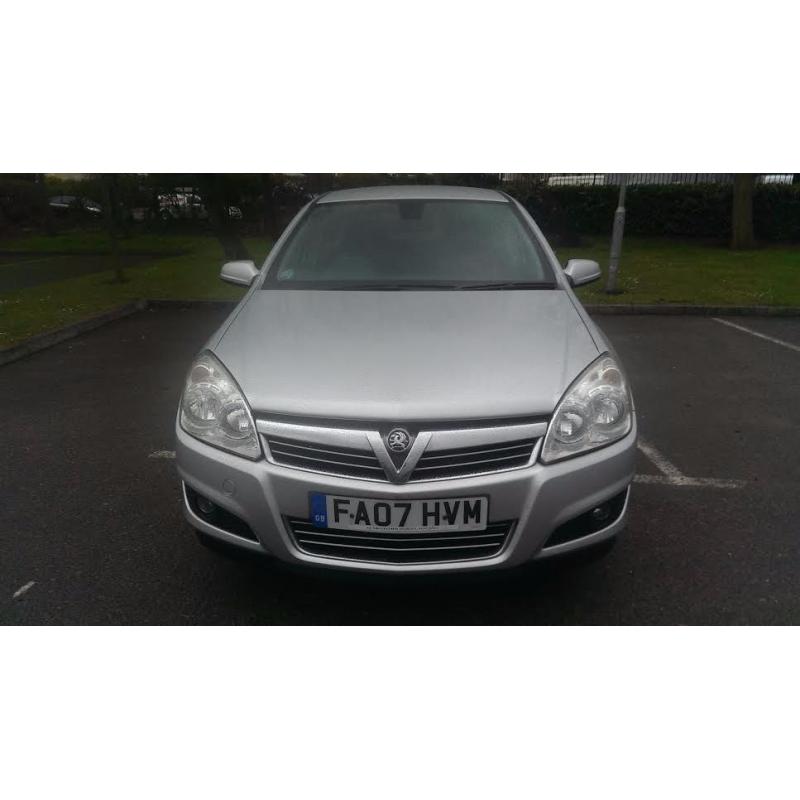 2007/07 Vauxhall Astra 1.6 Design, Silver, FSH, 94k, Half leather, New MOT, nice spec model, vvgc