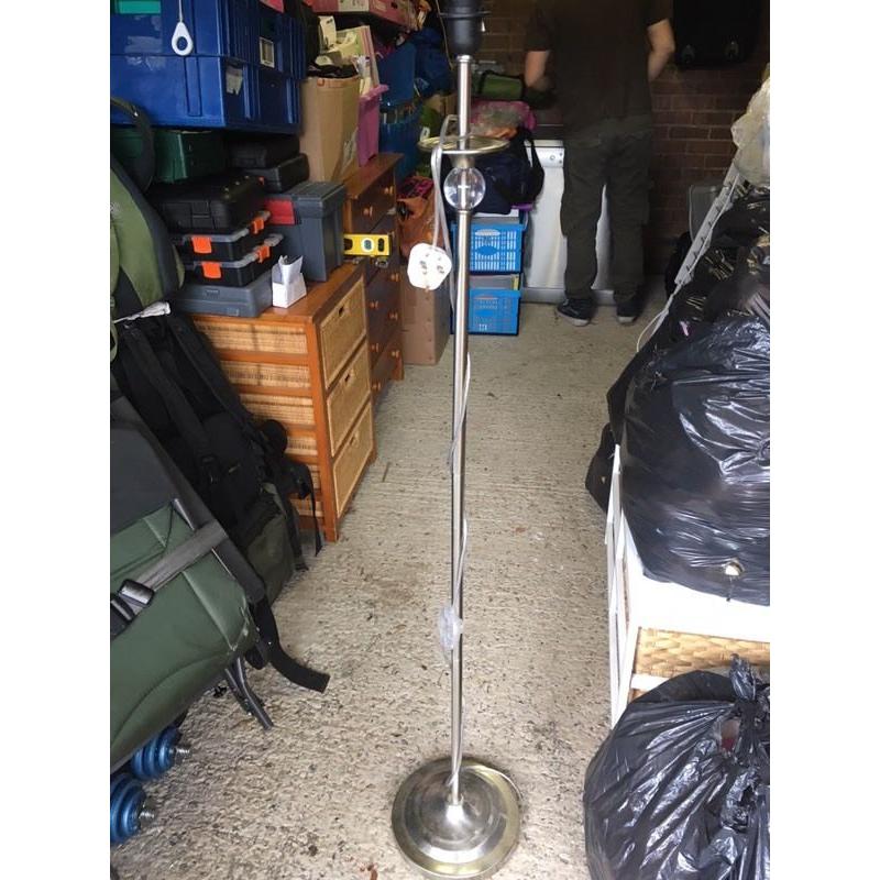 Floor lamp base