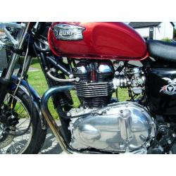 TRIUMPH THRUXTON/BONNEVILLE