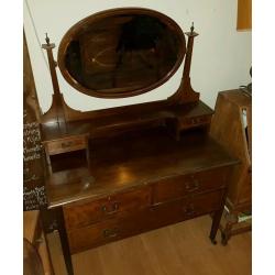 *PENDING COLLECTION* Dresser with mirror