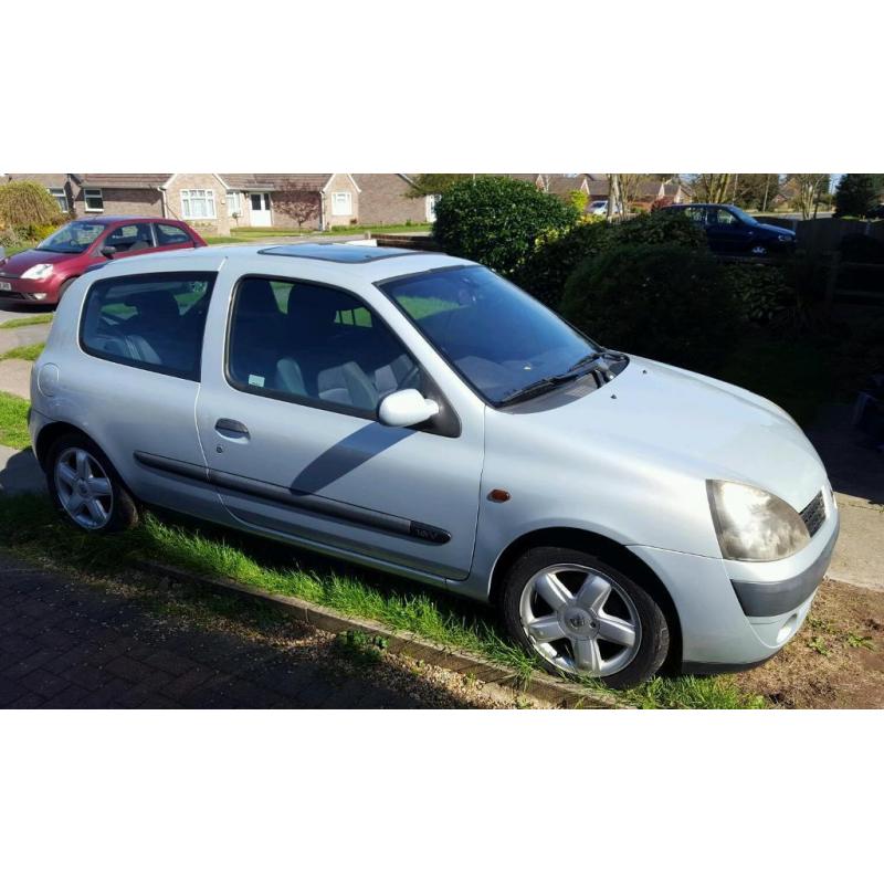 2002 Renault Clio Dynamique 1.2 Petrol Spares or Repairs