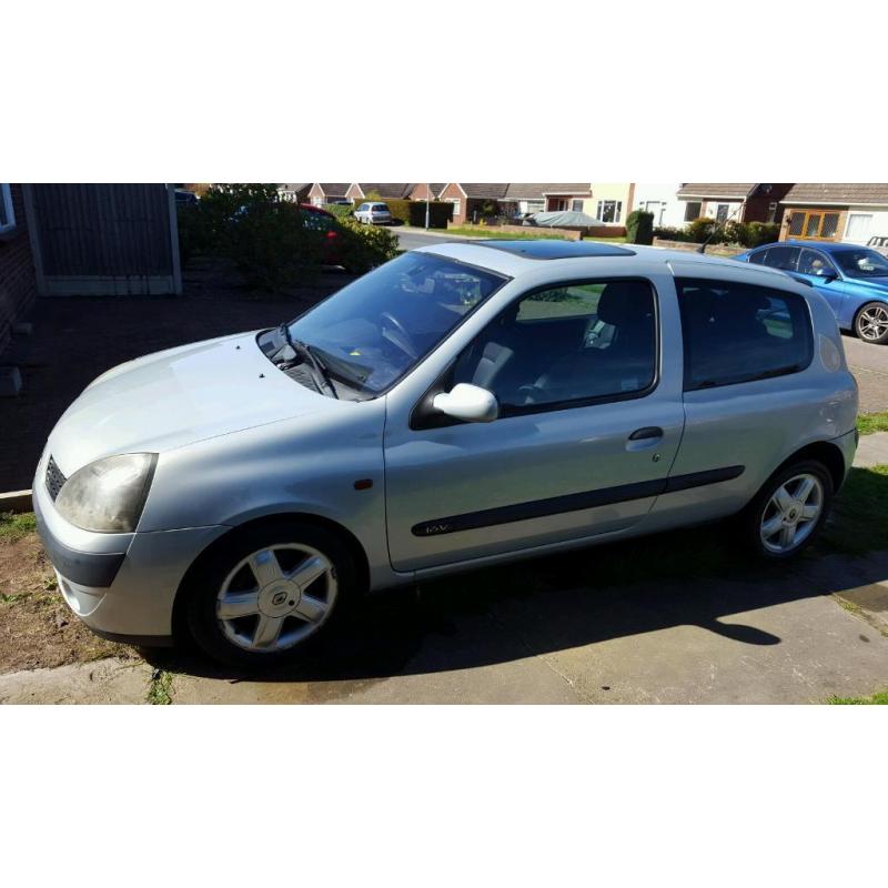 2002 Renault Clio Dynamique 1.2 Petrol Spares or Repairs