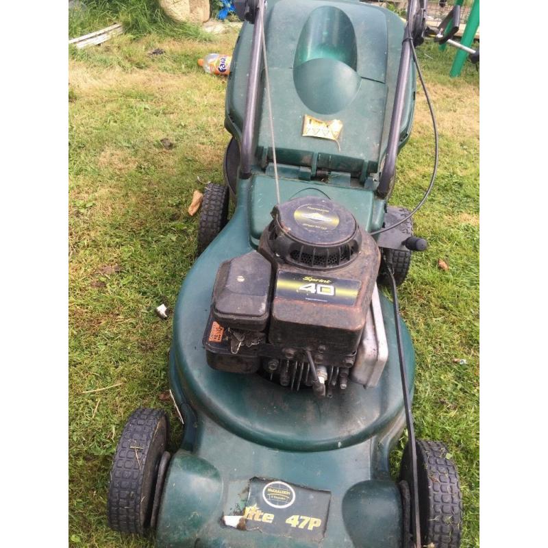 Petrol mccuclloch lawnmower for sale Briggs and Stratton engin