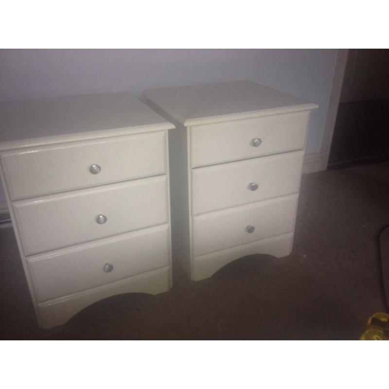 2 white bedroom side cabinets