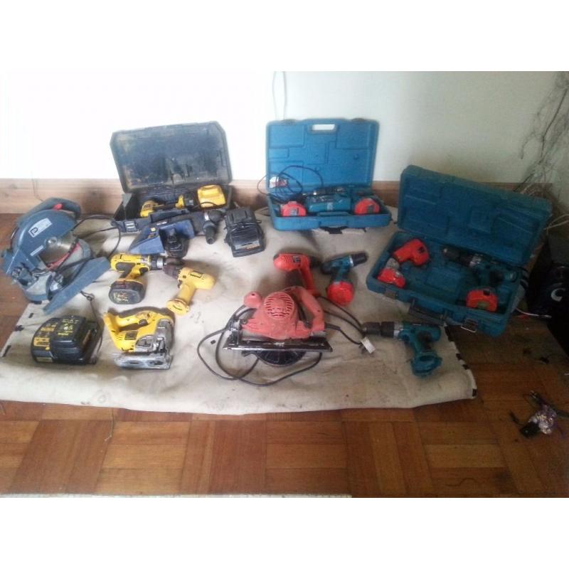 job lot of drills and saws makita and dewalt mainly not all have batteries but very cheap