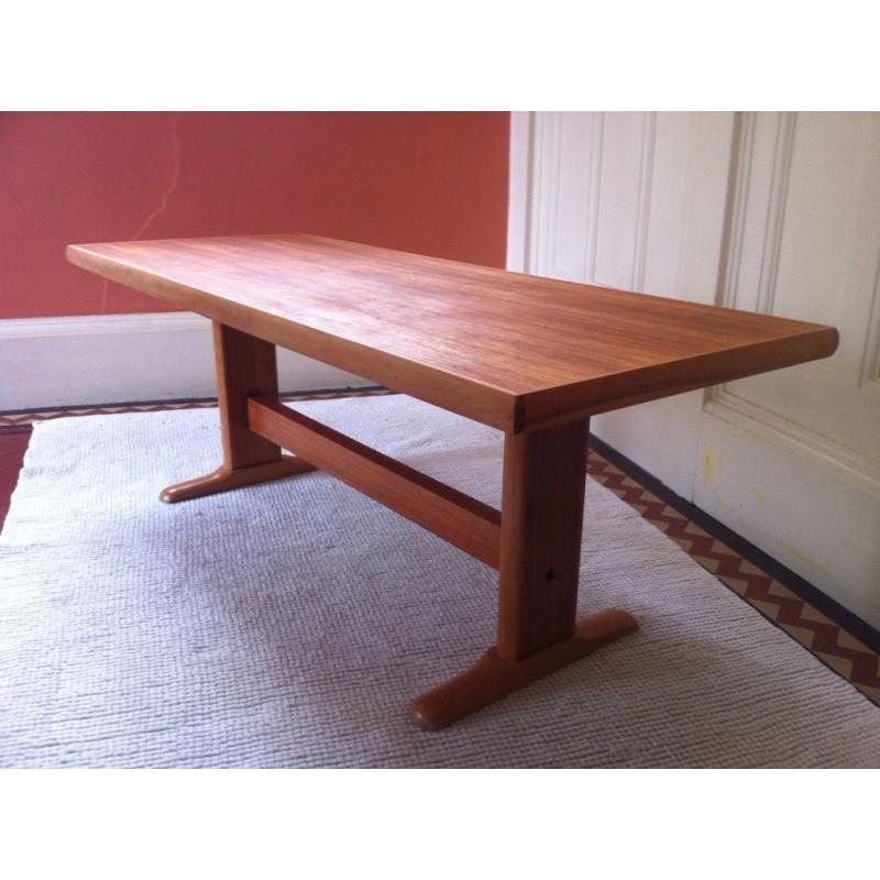 Vintage Retro Coffee Table or Bench / Can Deliver