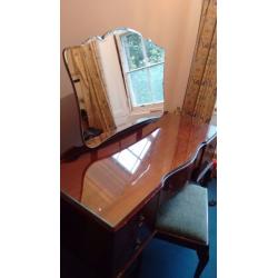 Beithcraft Mahogany Dressing Table and stool.