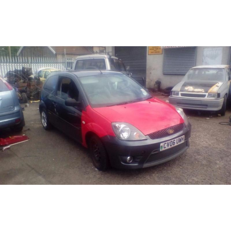 Ford fiesta zetec s 06 plate breaking