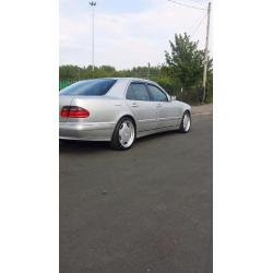 Mercedes E240 Avantgarde auto full service history