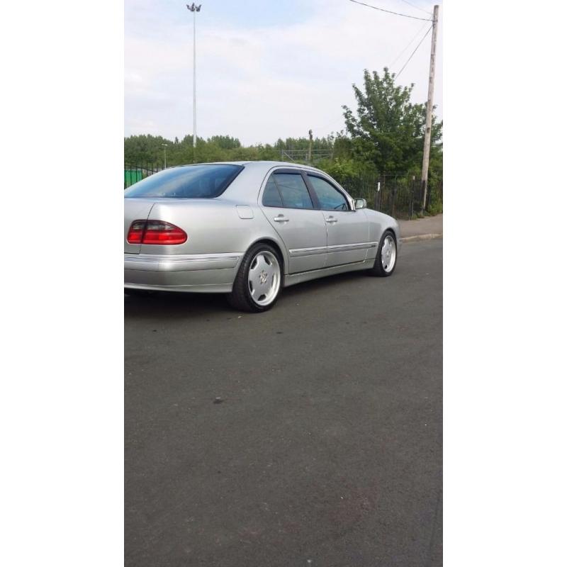 Mercedes E240 Avantgarde auto full service history