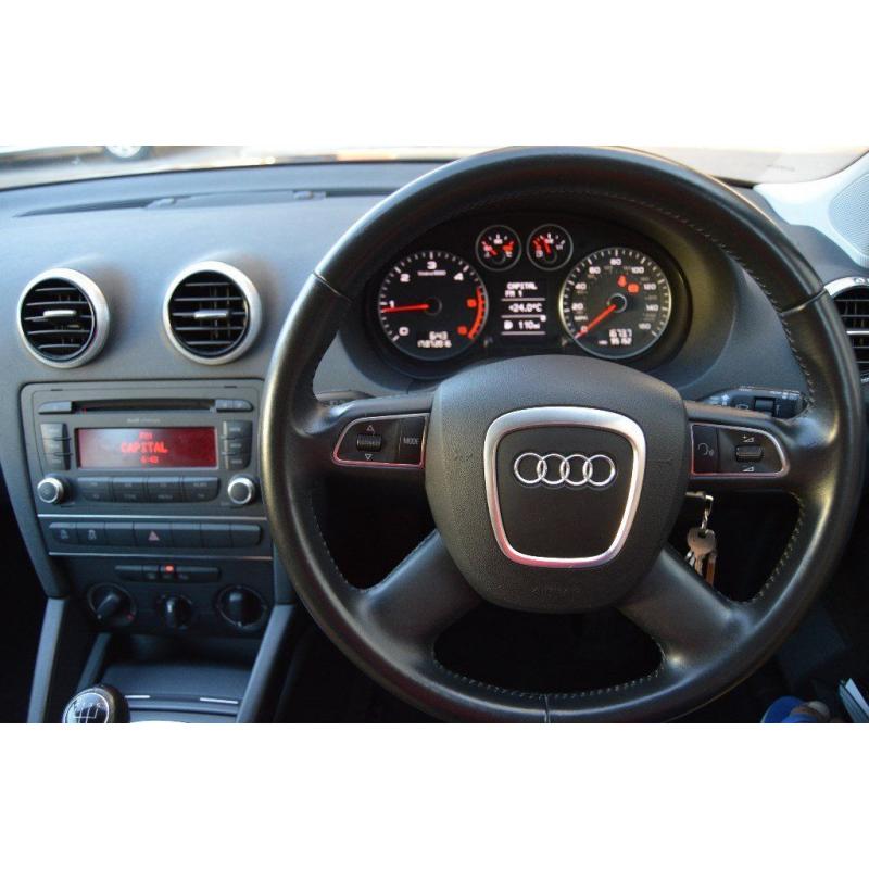 BLACK AUDI A3 1.6 TDI SE SPORTBACK 5dr