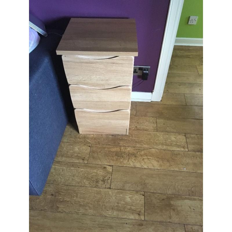 3 drawer chest