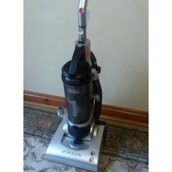 Upright vacuum cleaner from Hoover pets carpet control 2300 watt