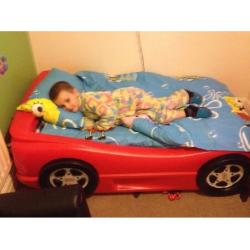 Little Tikes Disney Lightning Mcqueen Car Bed