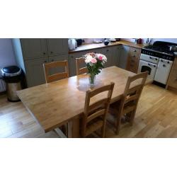 Kitchen/dining table 6 Chairs