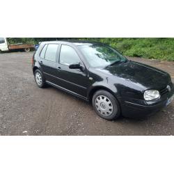 VOLKSWAGEN GOLF 1.4 LITRE 5 DOOR HATCHBACK 2002. 133000 MILES. MOT JULY 2017