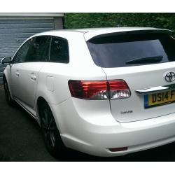 Toyota Avensis Diesel Tourer White 2014