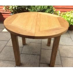 Solid Oak Round / Oval Dining Table.