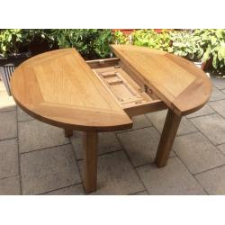 Solid Oak Round / Oval Dining Table.