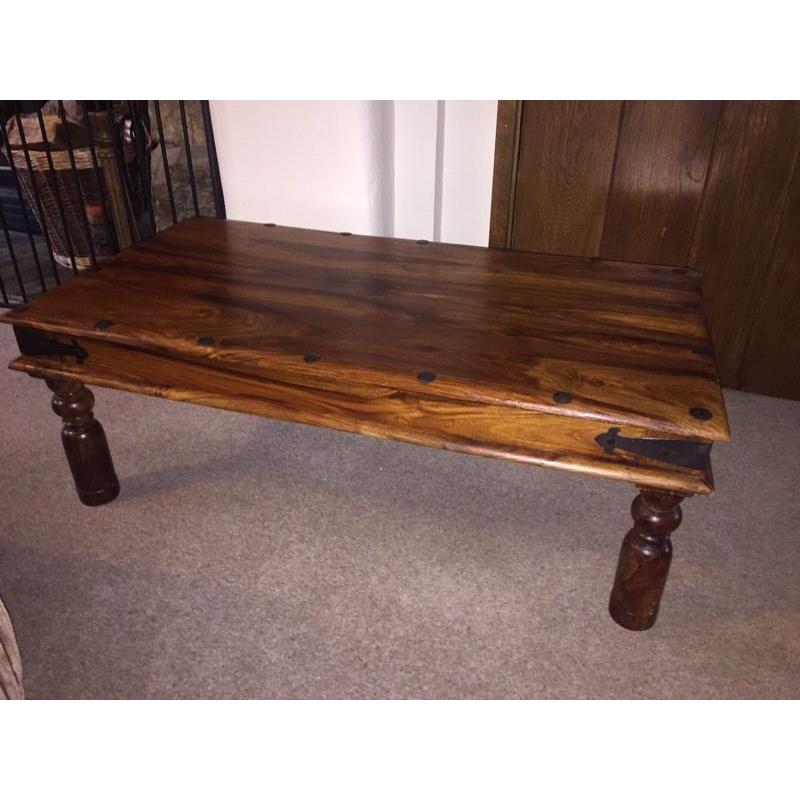 Beautiful sheesham Indian jali wood rosewood coffee table