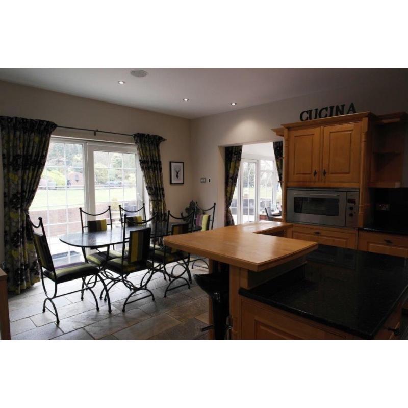 Marble Dining Table and 6 Chairs