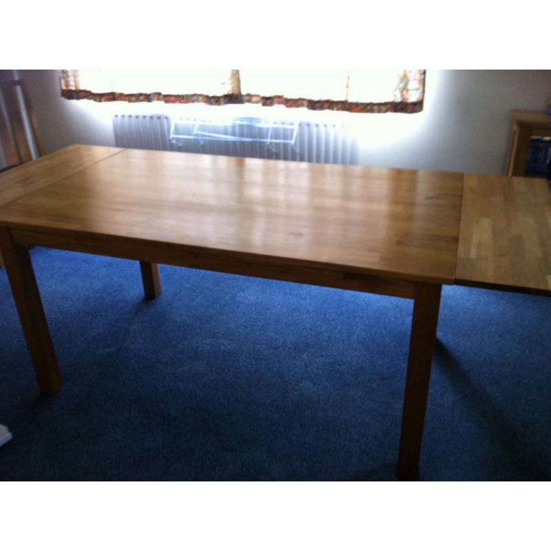 6 seater dining table can extend to 8 seater