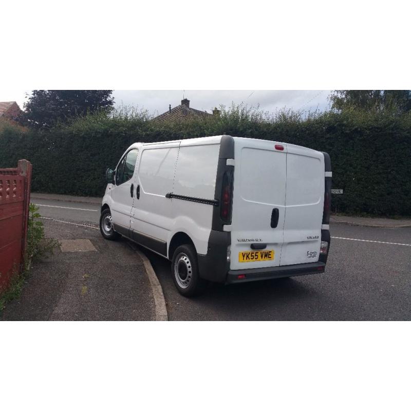 vauxhall Vivaro 2700di SWB 55 reg plate