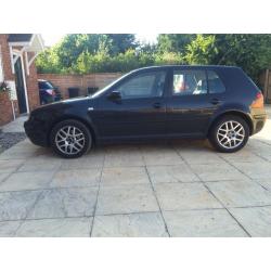 VOLKSWAGEN GOLF 2.3L - V5 - SELLING DUE TO NEW LEASE VEHICLE