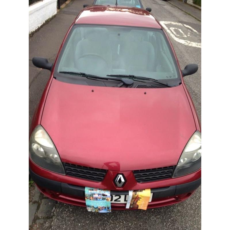 Renault Clio 3 door car for sale