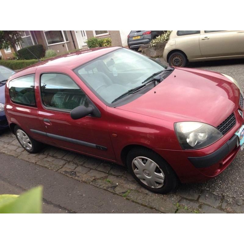 Renault Clio 3 door car for sale